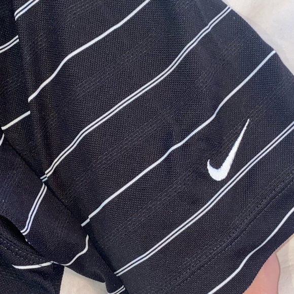 Nike - Dri-FIT Striped Black Golf Polo Shirt - Picture 4 of 4